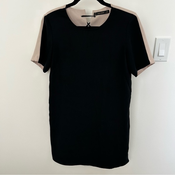 Colour Block Short Sleeve Dress - Picture 2 of 7